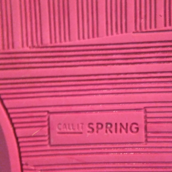 Fuchsia call it spring flats size 8 - Picture 3 of 6